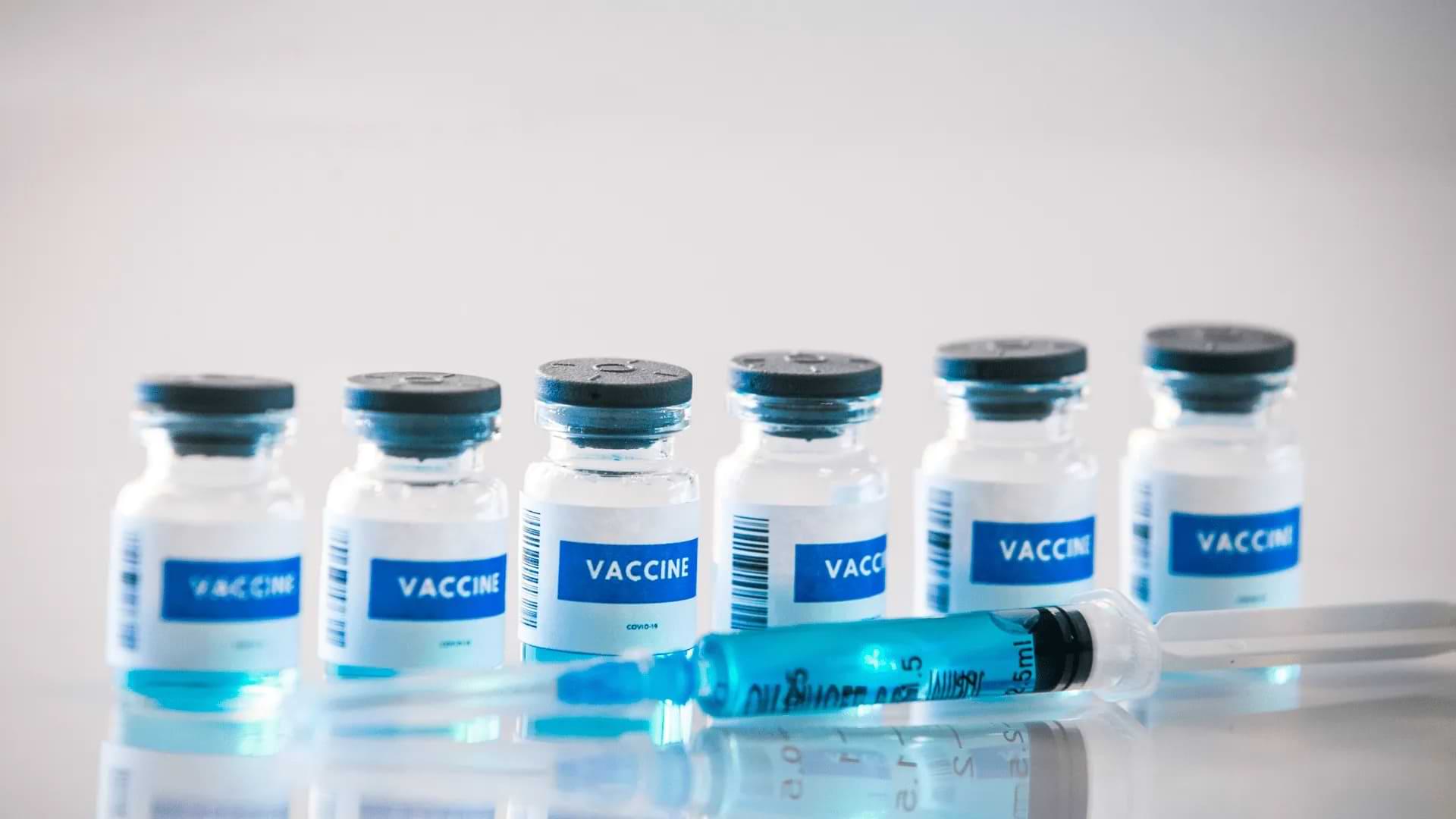 Vaccine Cold Chain Monitoring Solutions | EnthuTech AIoT